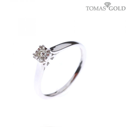 Gold ring with diamond