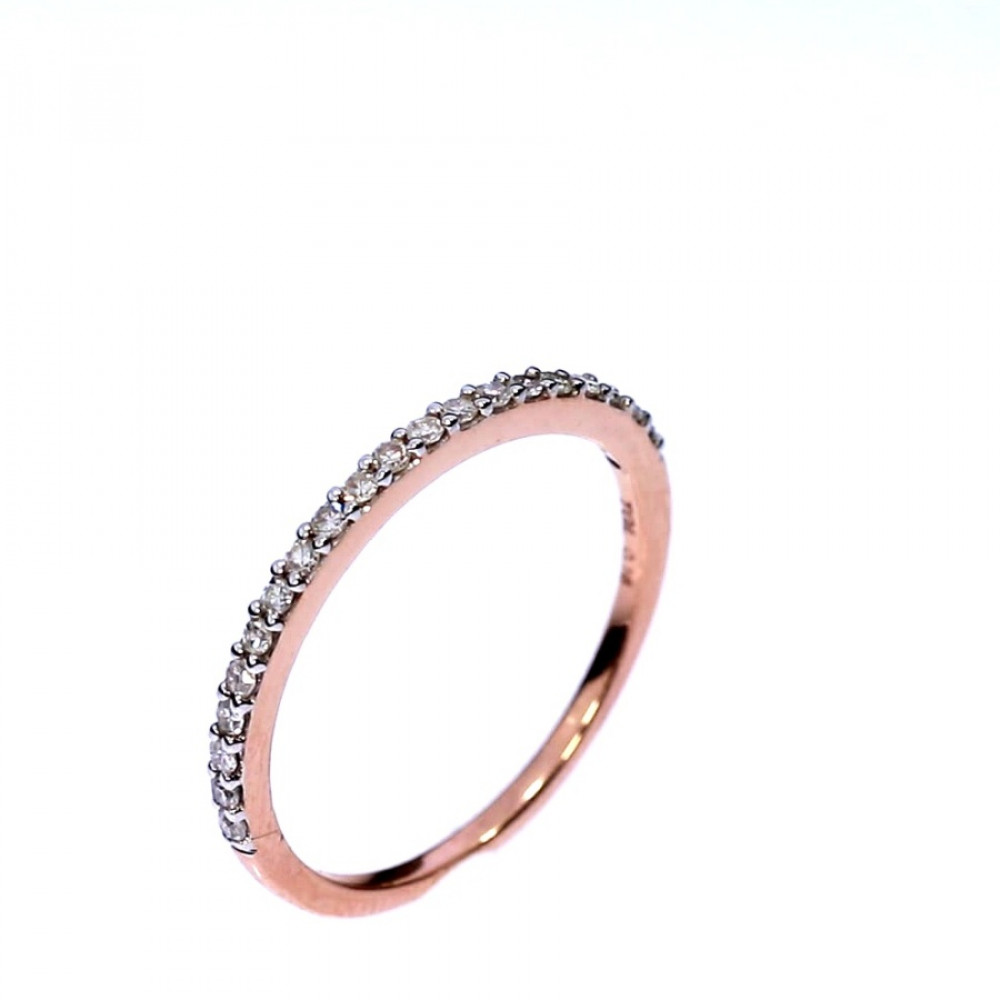 Золотое кольцо с драгоценными камнями