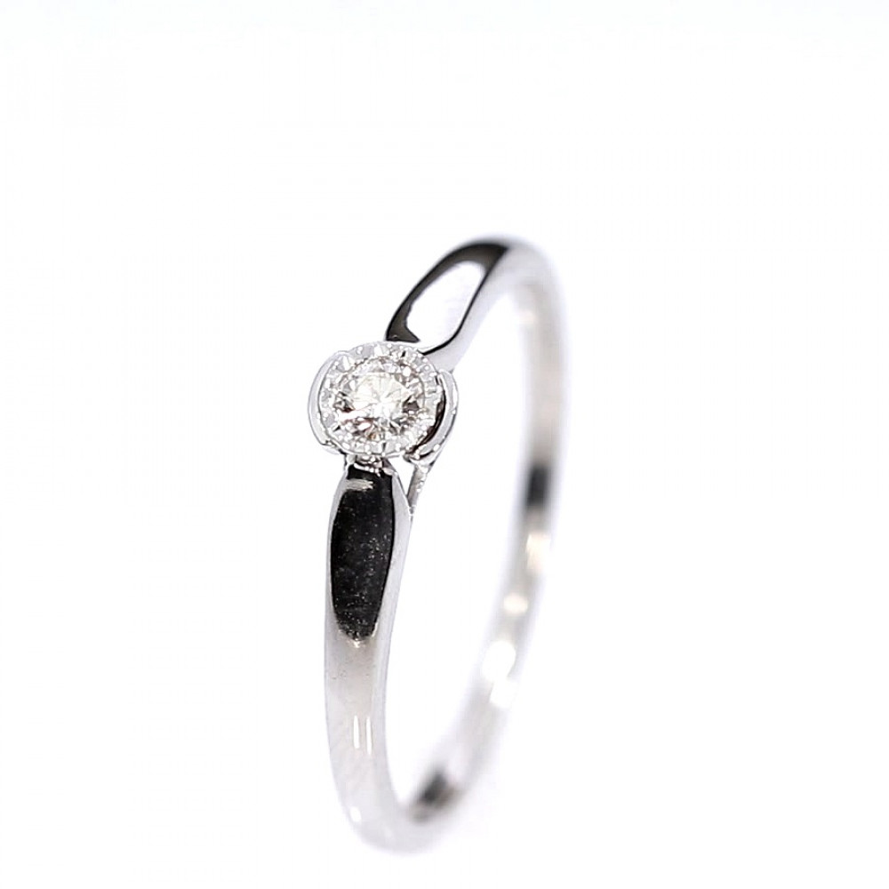 Auksinis žiedas su briliantu