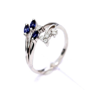 Золотое кольцо с сапфиром