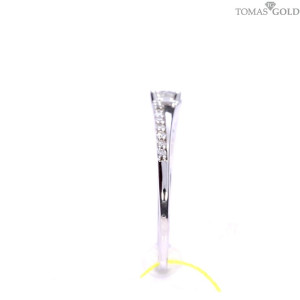 Auksinis žiedas su briliantais