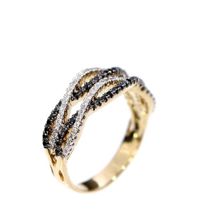 Золотое кольцо с черным бриллиантом