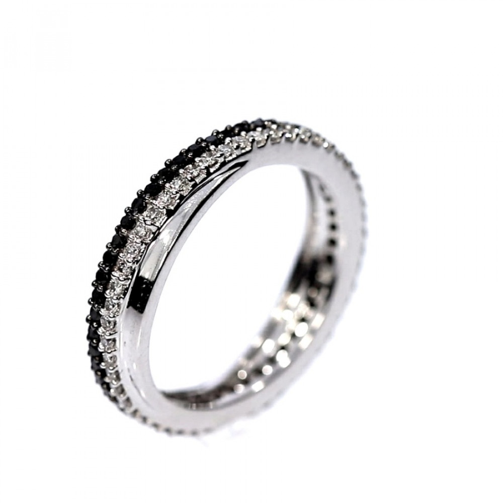 Золотое кольцо с черным бриллиантом