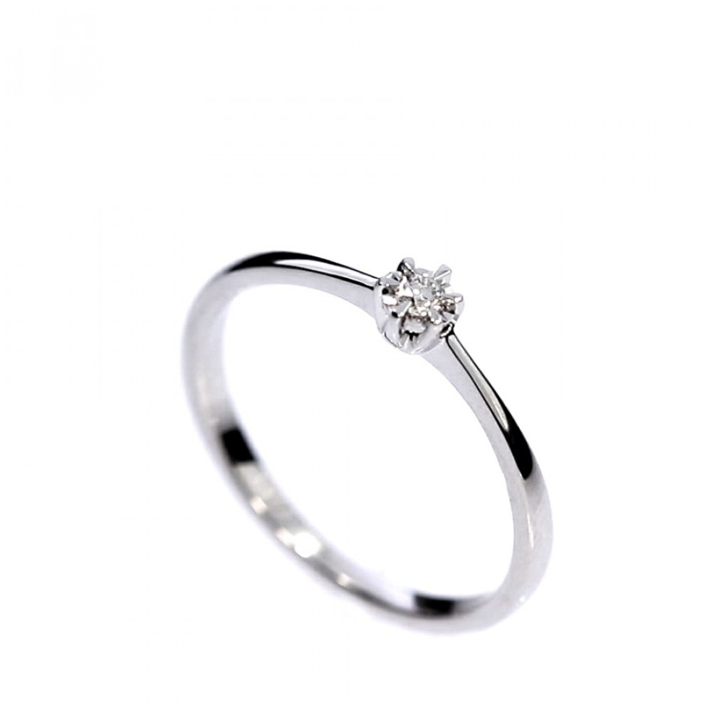 Auksinis žiedas su briliantu