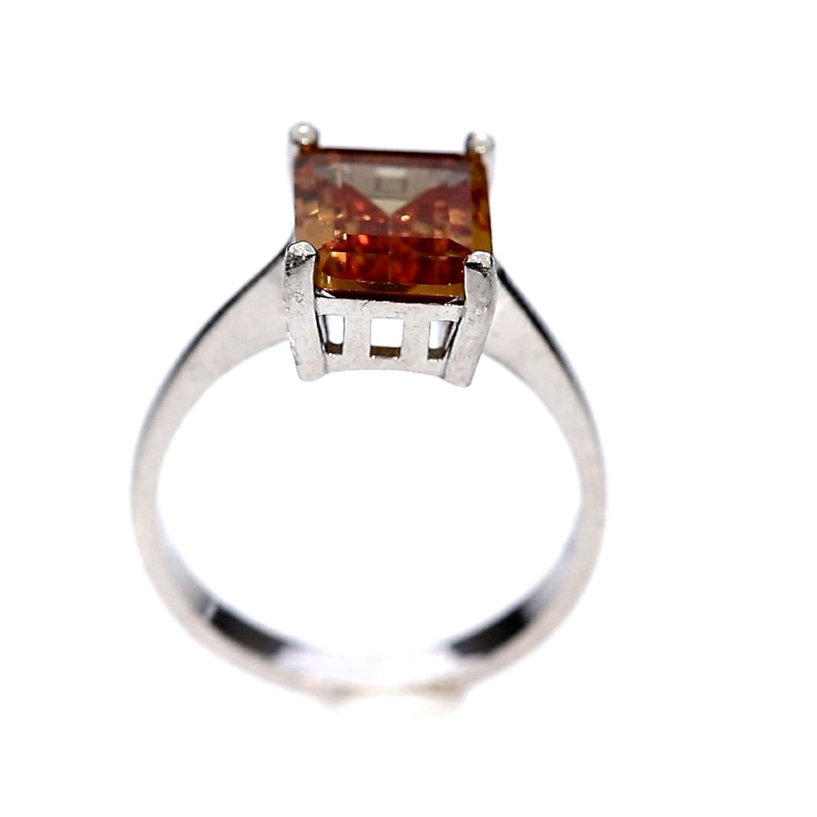 Silver ring with zultanite