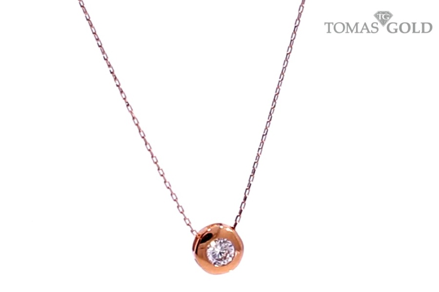 Gold chain with zircon