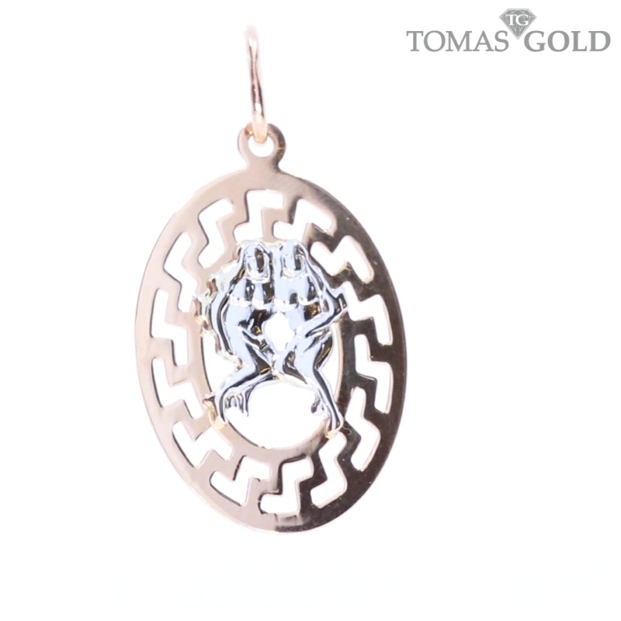 Золотой кулон 