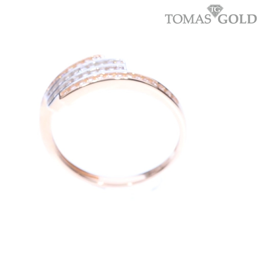 Золотое кольцо с цирконом