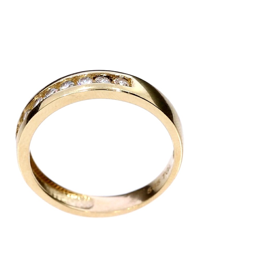 Золотое кольцо с цирконом