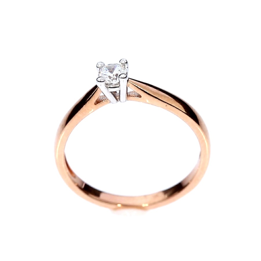 Kuldnesõrmus tsirkoonidega