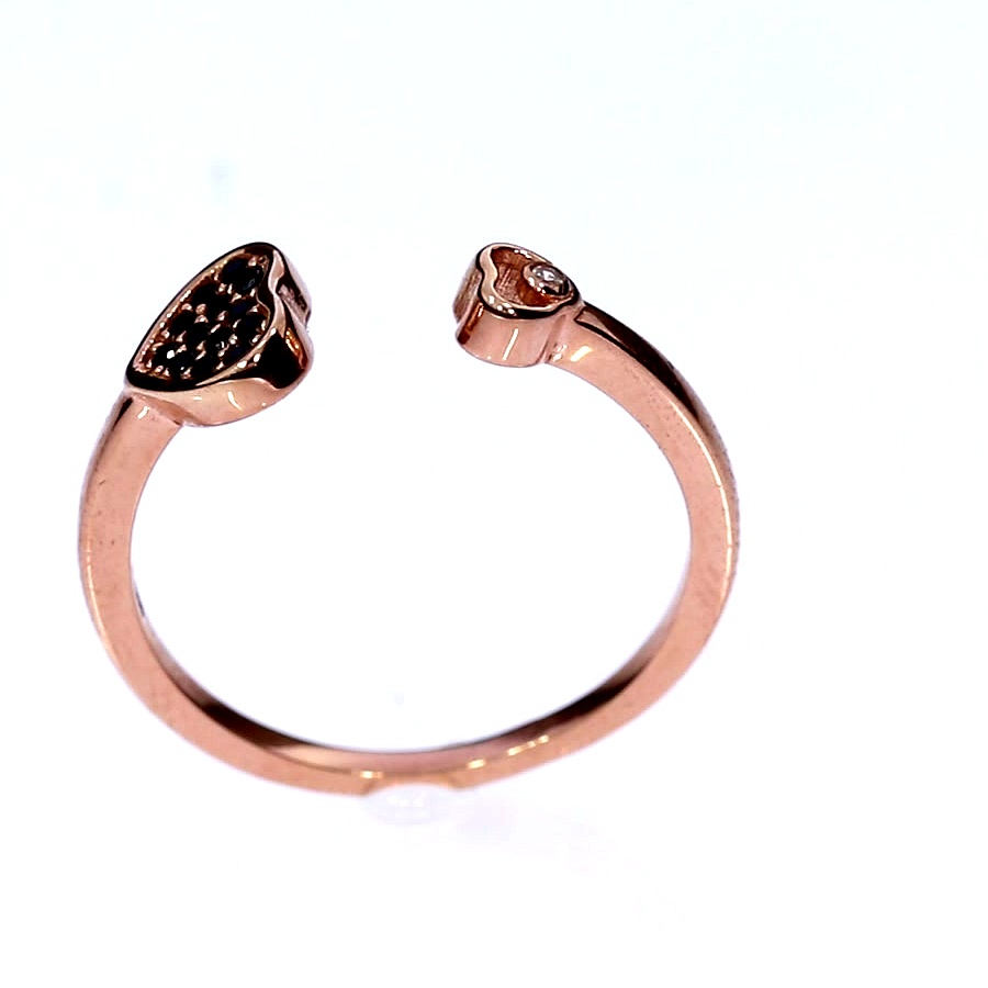 Kuldsõrmus tsirkoonidega