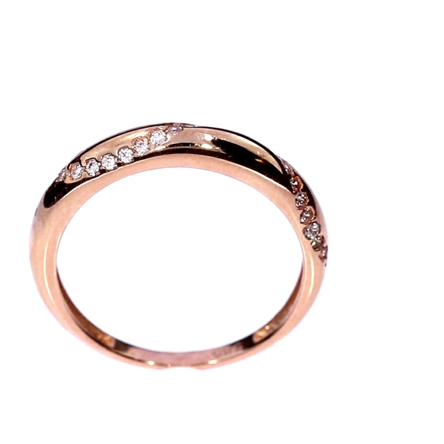 Kuldnesõrmus tsirkoonidega