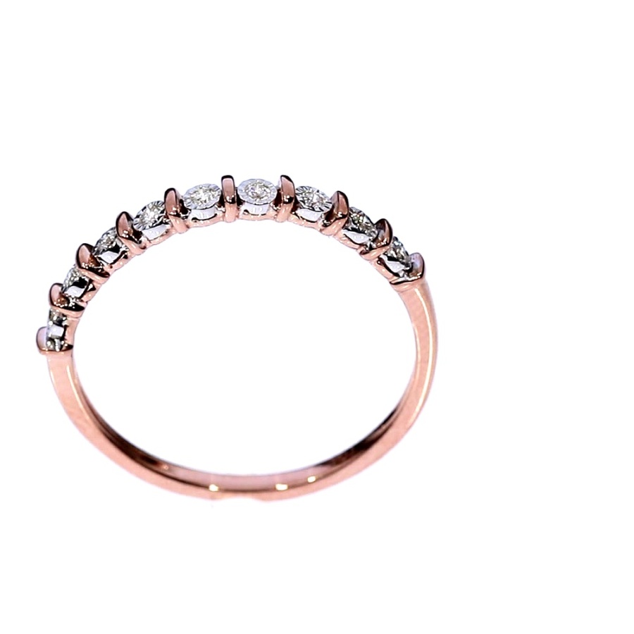 Золотое кольцо с бриллиантами