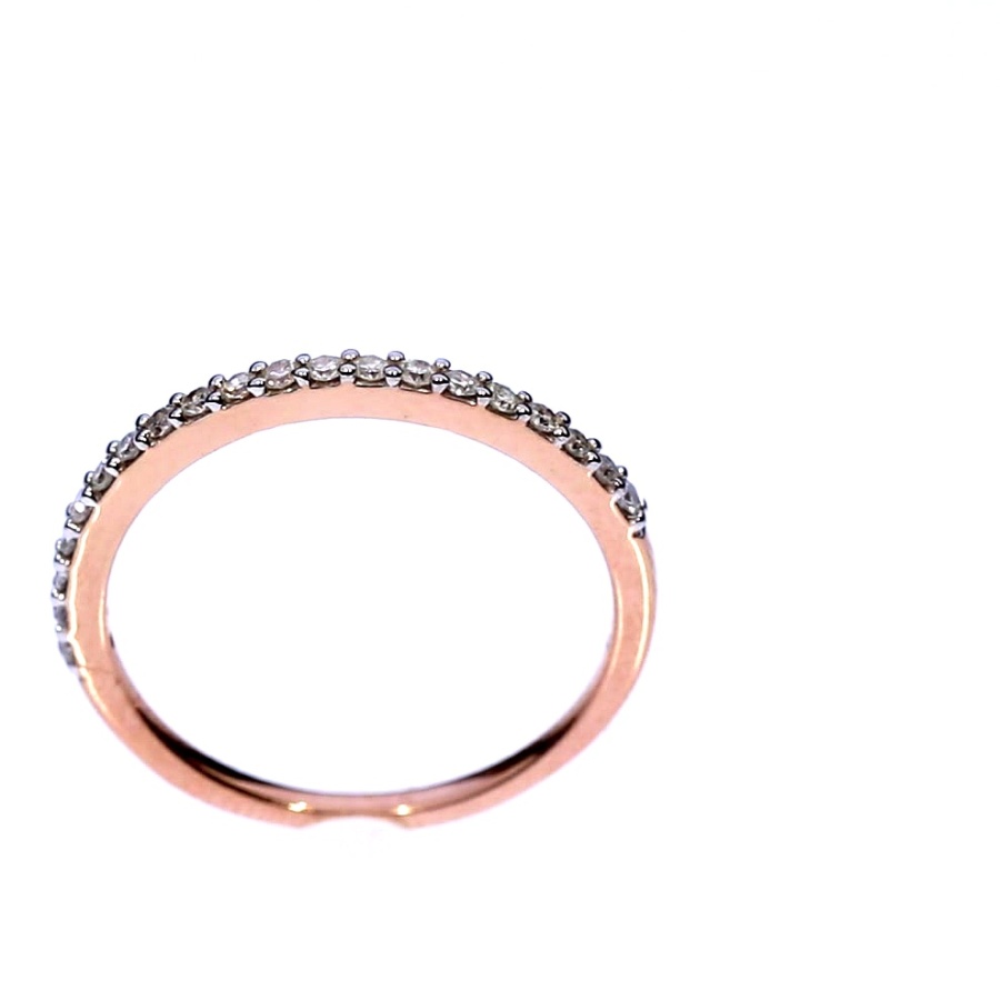 Золотое кольцо с драгоценными камнями